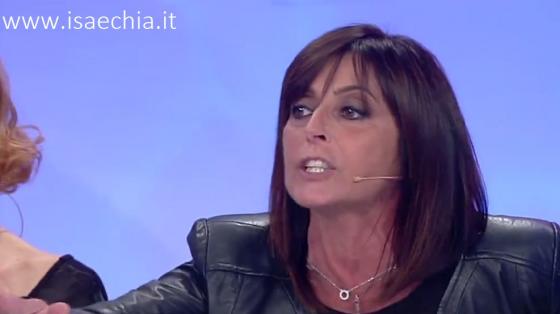 Elisabetta Fantini conferma a Barbara De Santi di aver visto Franco Garna insieme ad Anna Turchetto: “Guarda che io non sono qui… io vengo qui l&#39;ultima ... - Trono-over-231-560x314