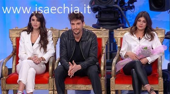 Trono classico - Angela Nasti, Andrea Zelletta e Giulia Cavaglià