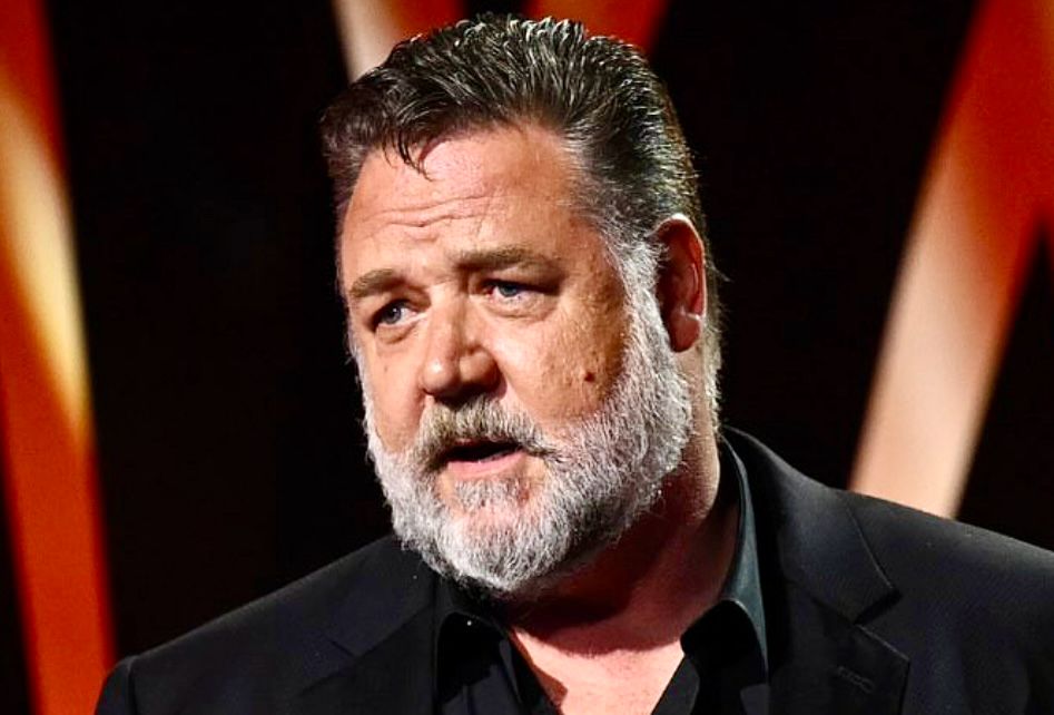 Sanremo 2024, Russell Crowe super ospite della terza serata