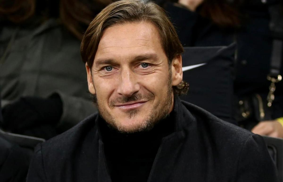 Francesco Totti ha una liaison con una donna che non è Noemi Bocchi? Lei (che è stata tentatrice a Temptation Island) avrebbe confermato