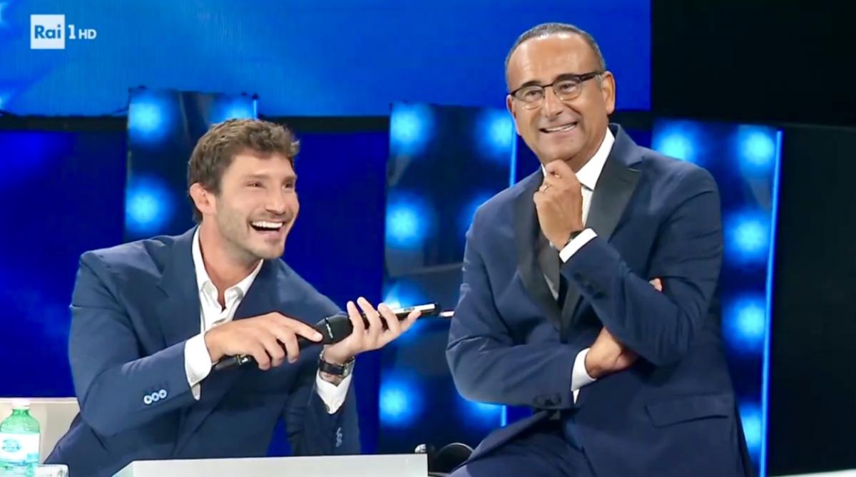 Tale e Quale show 2024, ecco chi ha vinto la puntata. Maria De Filippi telefona in diretta