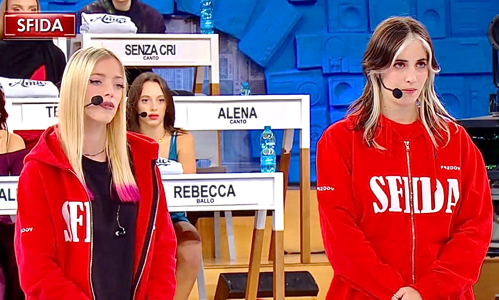 Amici 24, puntata del 13/10/24: Alena perde la sfida contro Chiamamifaro e lascia la scuola, Sienna Osborne vince e rimane