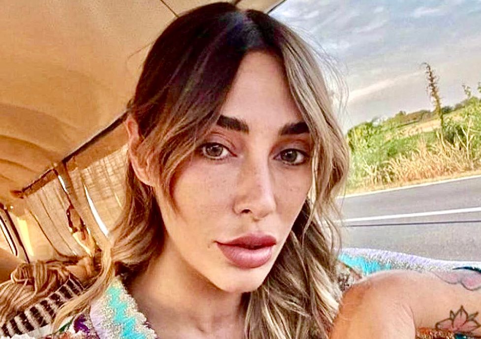 Uomini e Donne, Sonia Lorenzini sbrocca: “Mi sono rotta i cogli*ni, per una frequentazione mi hanno dato della sgualdrina!”, lo sfogo social