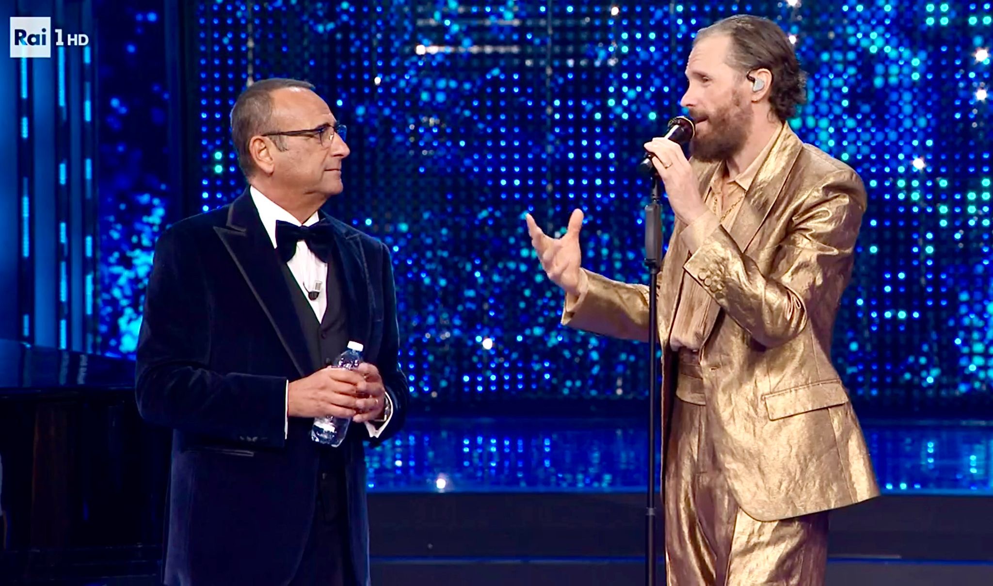 Sanremo 2025, prima serata: Jovanotti fa scatenare l’Ariston, standing ovation per Noa e Mira Awad. Ecco i primi 5 Big nella classifica della sala stampa