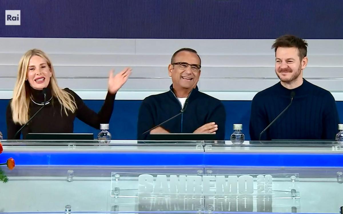 Sanremo 2025, la conferenza stampa della finale: l’ordine di uscita dei Big e l’orario in cui verrà proclamato il vincitore