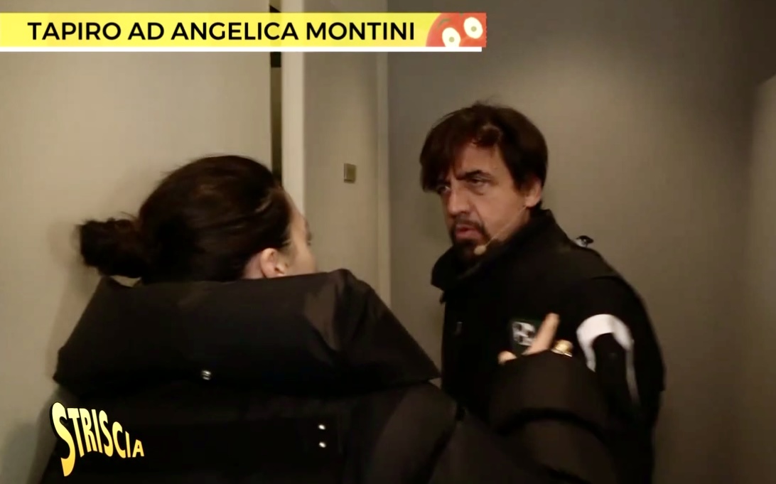 Tapiro d’Oro ad Angelica Montini: lei si chiude in bagno, la sorella insulta Valerio Staffelli (Video)